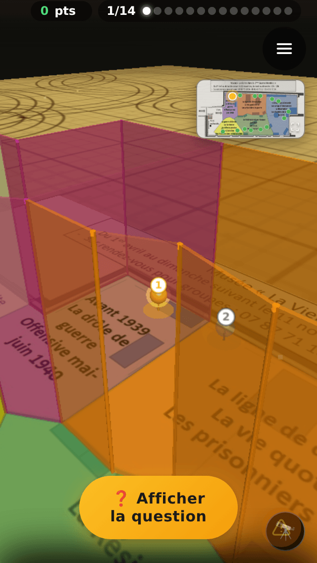 Vue joueur mobile : plan 3D plein écran du musée avec zones colorées en volumes et globe étape courante