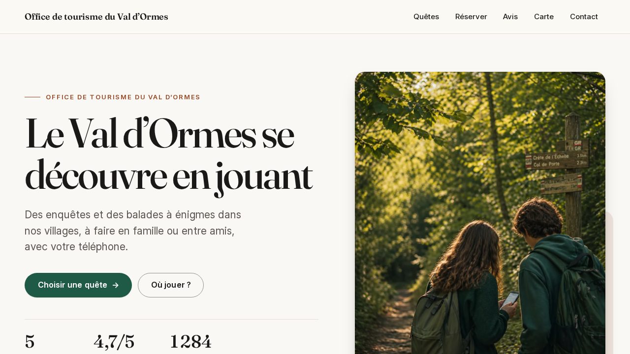 Page d'accueil d'un site d'organisateur LiveQuest, thème Essentiel, avec photo, titre et boutons Choisir une quête et Où jouer ?