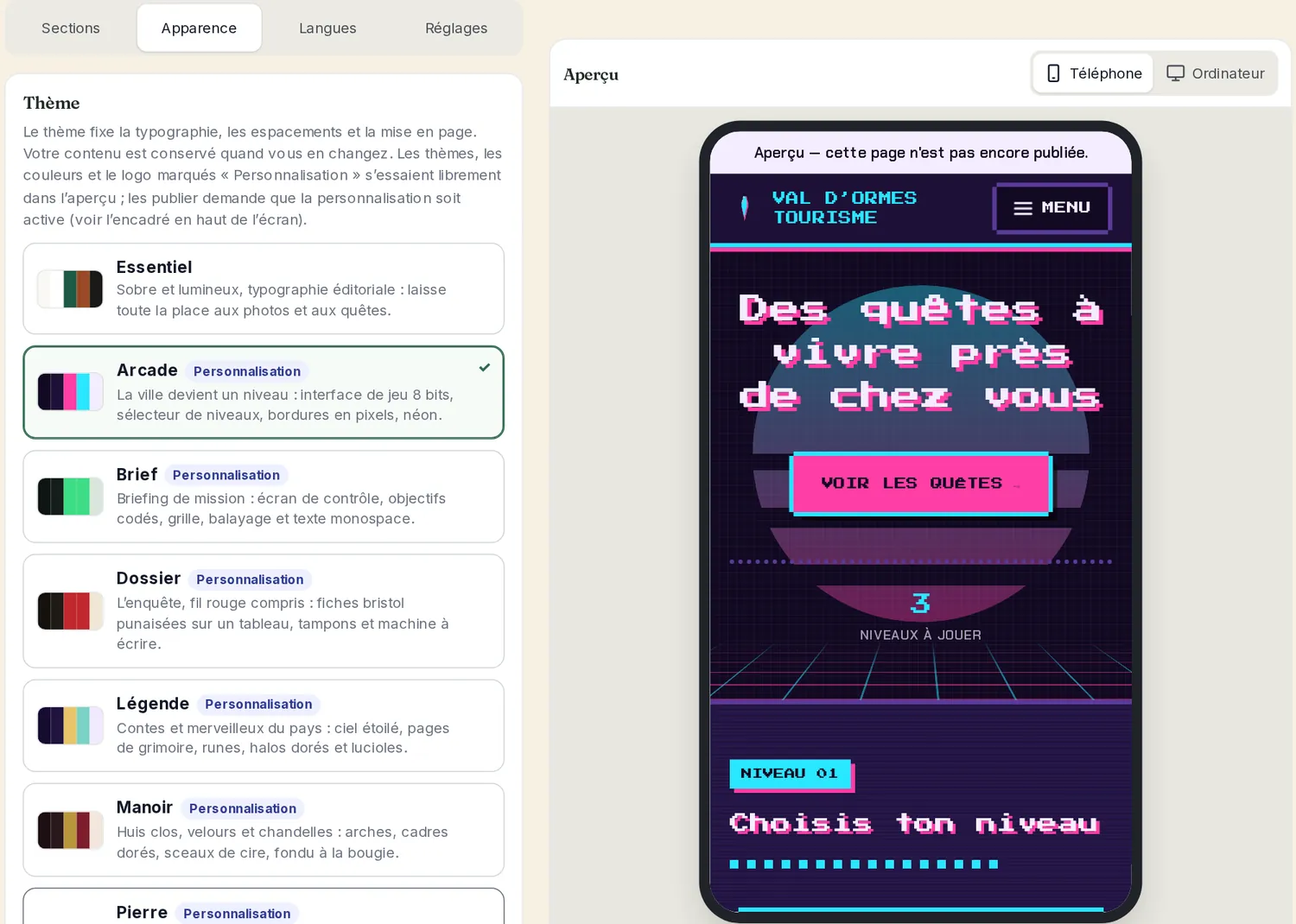 L’éditeur du site : la liste des thèmes d’univers à gauche (Arcade choisi) et, à droite, l’aperçu sur téléphone avec le titre « Des quêtes à vivre près de chez vous ».