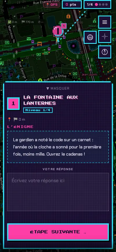 Fiche d’étape dans l’univers Arcade : cadre néon cyan, titre en pixels et bouton rose vif.